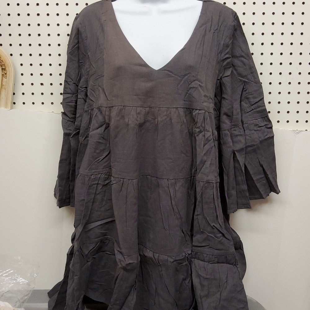 LISTICLE mocha grey ruffle dress size large NWT